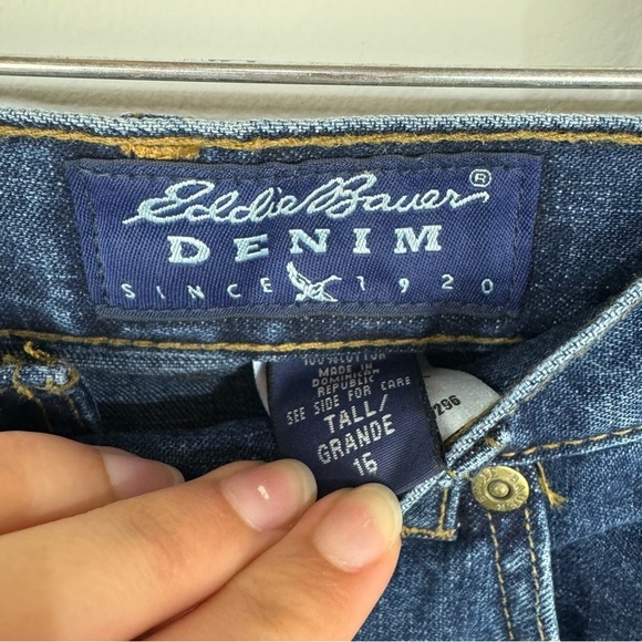 Eddie Bauer 100% Cotton Authentic 16 Tall Long Dark Wash Straight Leg Denim Jean - Picture 3 of 5